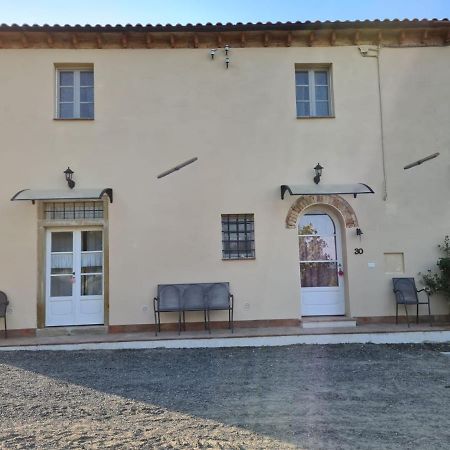 Appartement La Casa Dei Ricordi à Collesalvetti Extérieur photo
